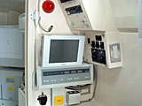 写真：胸部デジタル検診車内部1